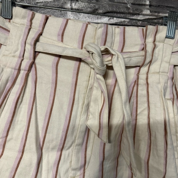 By Anthropologie Edisto Paperbag-Waisted Shorts cream brown pink stripe linen - Picture 6 of 11